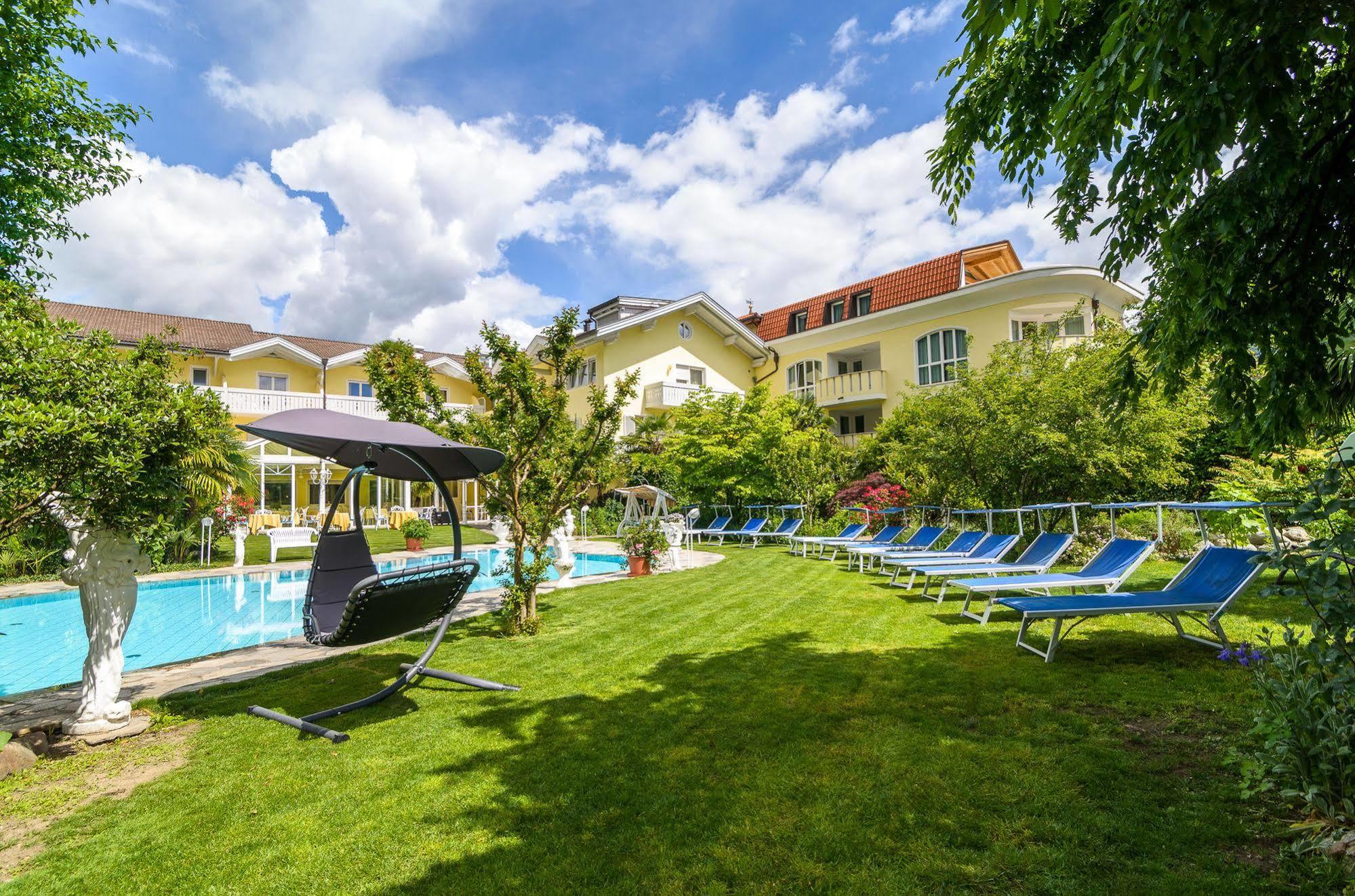 Hotel Gschwangut ลานา ภายนอก รูปภาพ